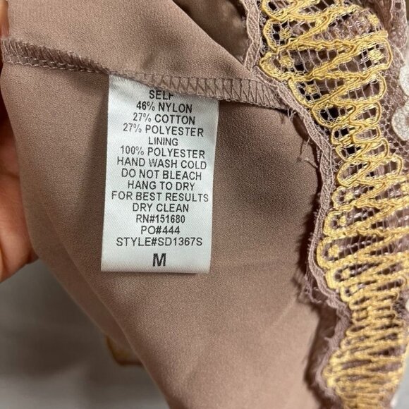 Storia Lace Slip Dress Womens M Open Back Above Knee Adjustable Straps V-neck - Picture 16 of 16